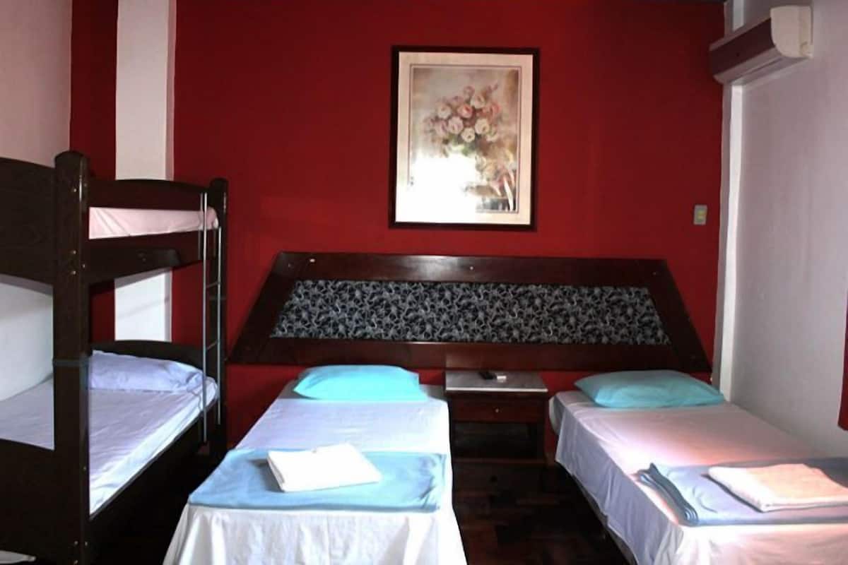 Free WiFi, bed sheets