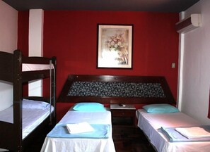 Free WiFi, bed sheets - Pousada Foz Igu (Foz do Iguaçu)