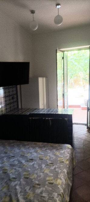 2 chambres, bureau, fer et planche à repasser, Wi-Fi gratuit