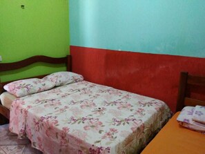 WiFi (free), bed sheets - Hotel Del Rio (Carolina)