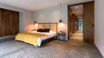 Deluxe Room, 1 King Bed - Juana