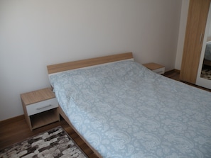 3 bedrooms, WiFi, bed sheets - Maximum 5 guests - Big flat with 3 bedrooms and livingroom (Cluj-Napoca)
