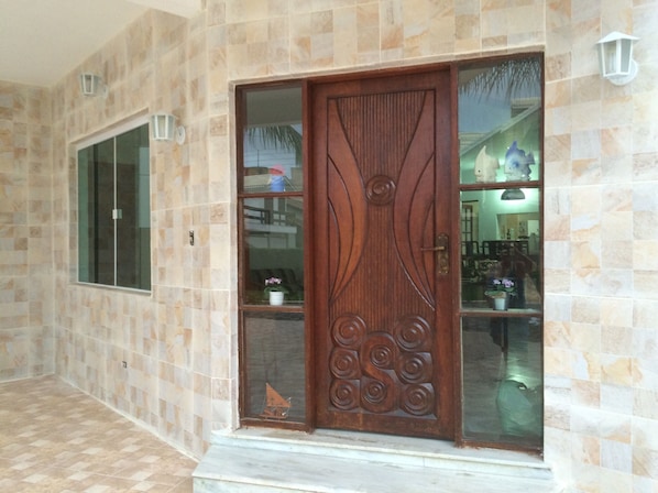 تفاصيل الفندق من الخارج