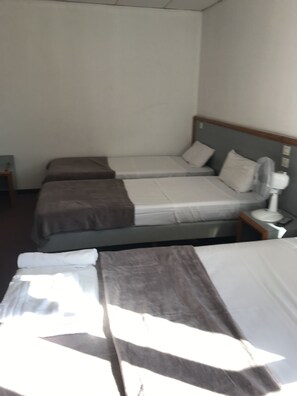 Décoration personnalisée, ameublement personnalisé, bureau