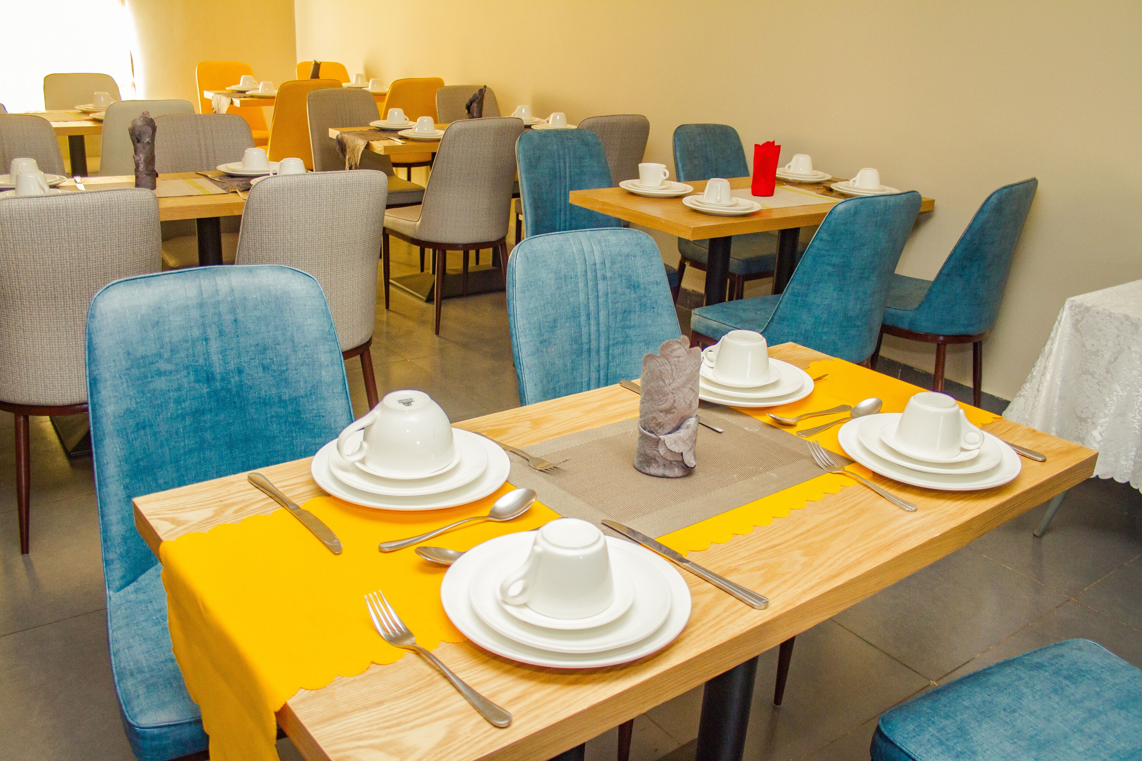 breakfast, lunch, dinner served; local and international cuisine