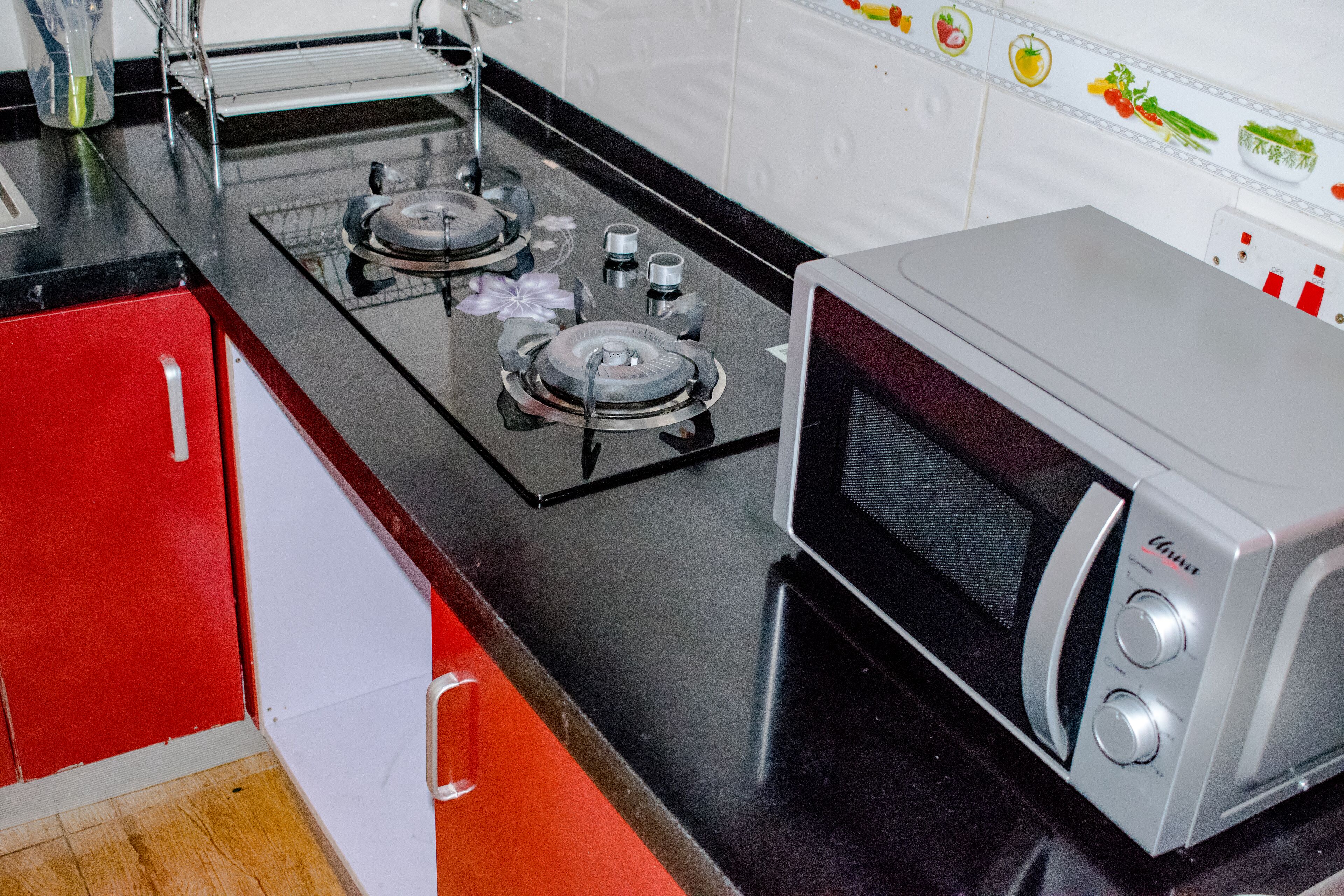 microwave, oven, stovetop, electric kettle