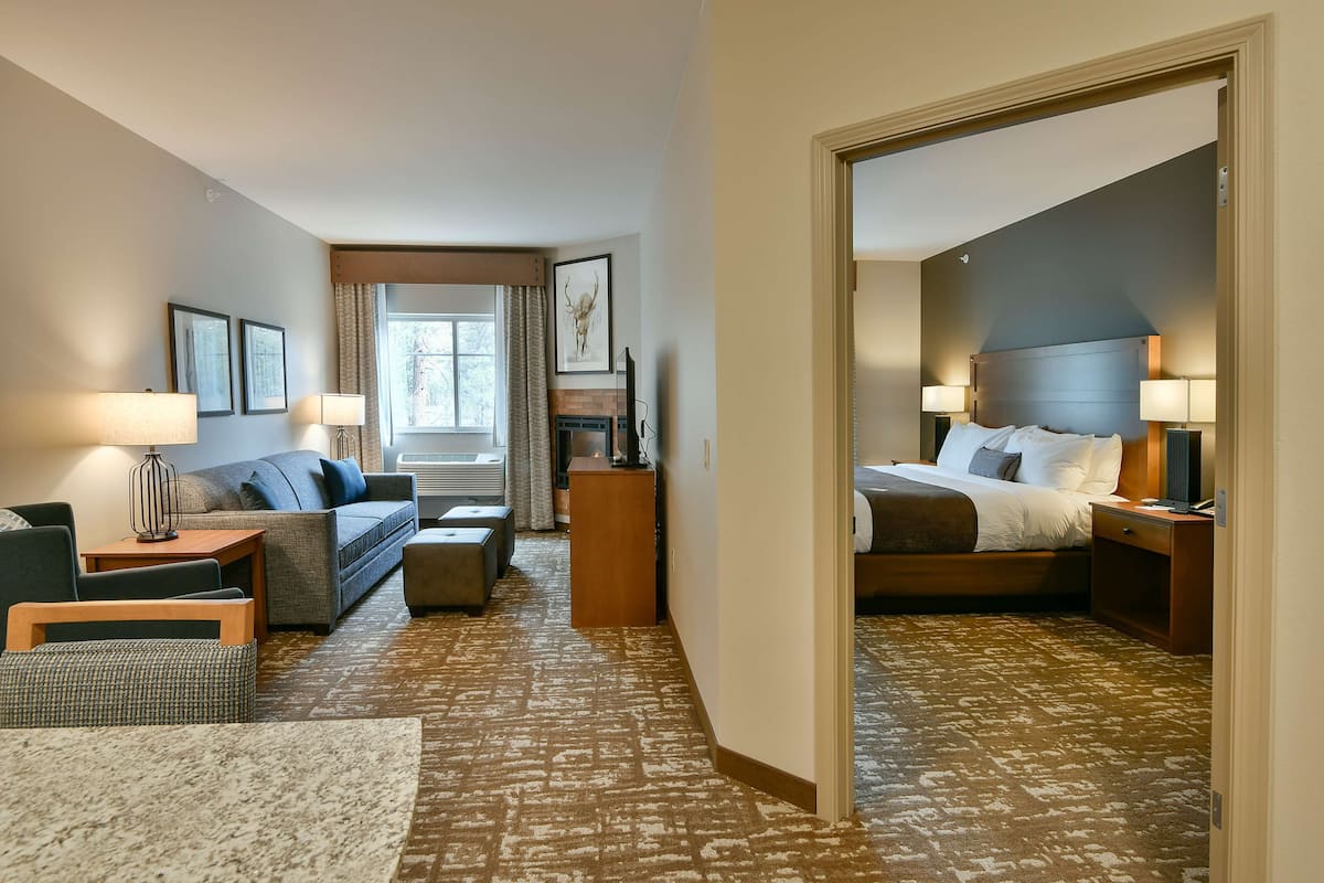 1 bedroom, premium bedding, pillow-top beds, individually furnished