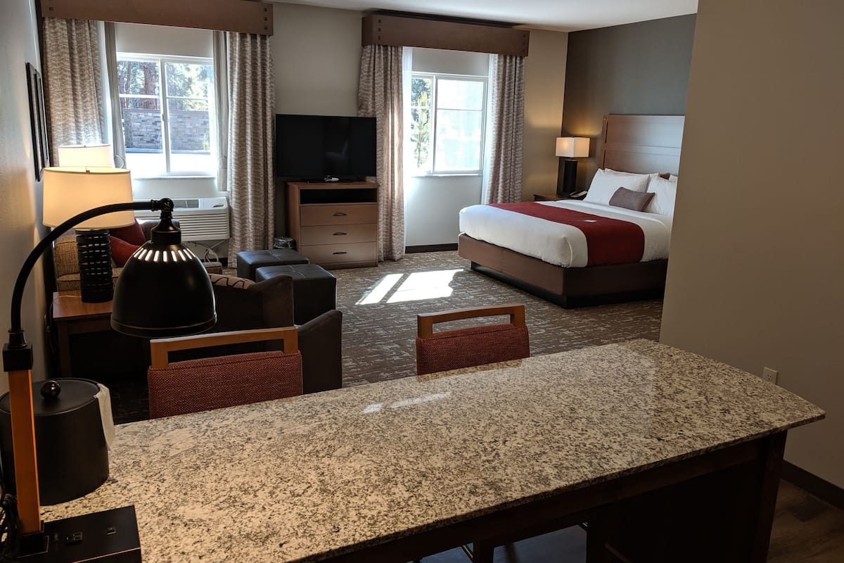 1 bedroom, premium bedding, pillow-top beds, individually furnished