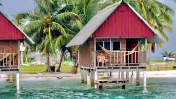 Panoramic Cabin, Ocean View | Bed sheets