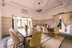 Breakfast, lunch, dinner served; Moroccan cuisine  - The Kozyhome (Ouarzazate)