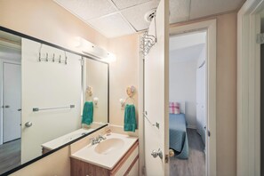 Bathroom - XPLORIE ACTIVITIES & LINENS INCLUDED*!  This 2BR/2BA oceanfront condo is located on the first floor, up one level from the street (Ocean City)