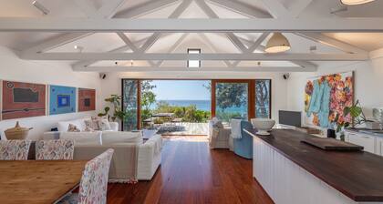Barefoot on Blueys - Blueys Beach