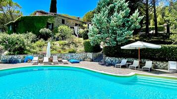 Alberca al aire libre