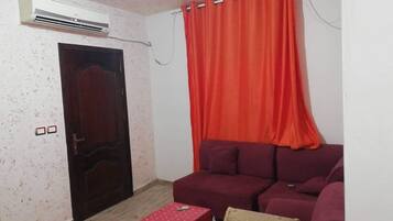 Deluxe Apartment | 3 bedrooms, premium bedding, pillow-top beds, individually furnished