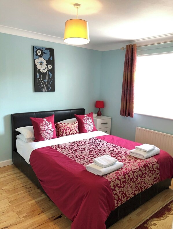 3 bedrooms, iron/ironing board, free WiFi, bed sheets - Spacious 3-bedroom house, Oxford (Oxford)