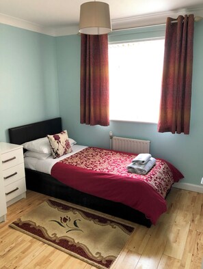 3 bedrooms, iron/ironing board, free WiFi, bed sheets - Spacious 3-bedroom house, Oxford (Oxford)