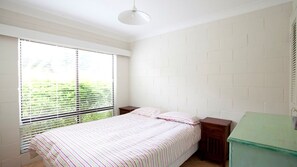 2 bedrooms, iron/ironing board