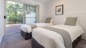 3 bedrooms, iron/ironing board, WiFi