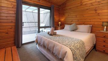 3 bedrooms, individually decorated, individually furnished