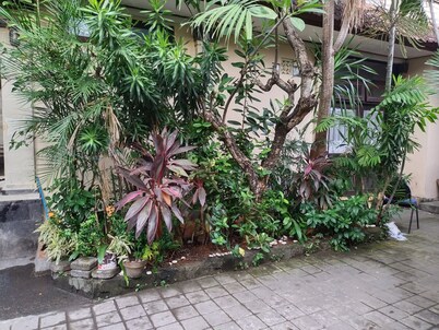 Loven Sanur Guest House