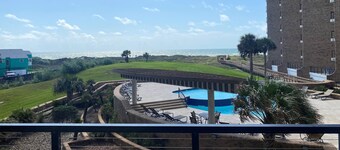 Aransas Princess # 203 - Luminoso, recentemente ristrutturato Ocean View Condo