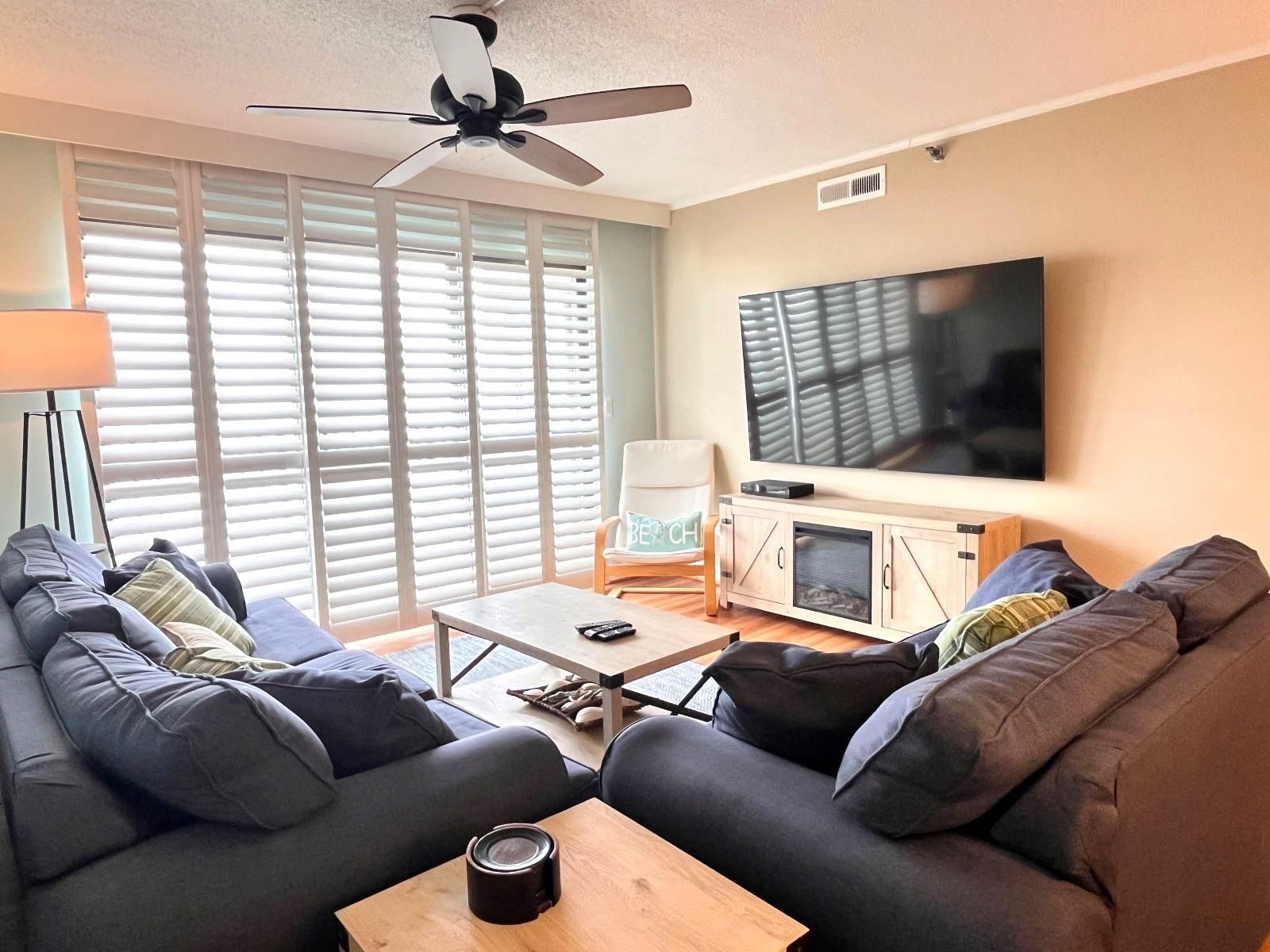 Group,Living Room,