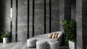 Reception hall - Boston Hotel (Dien Hong)