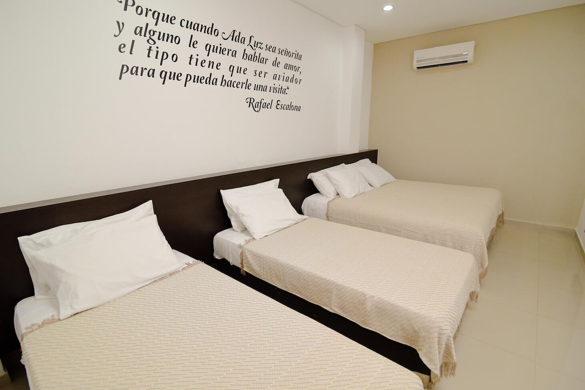 Egyptian cotton sheets, premium bedding, Select Comfort beds, minibar