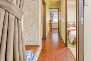 Hallway - Yado miyabi (Osaka)