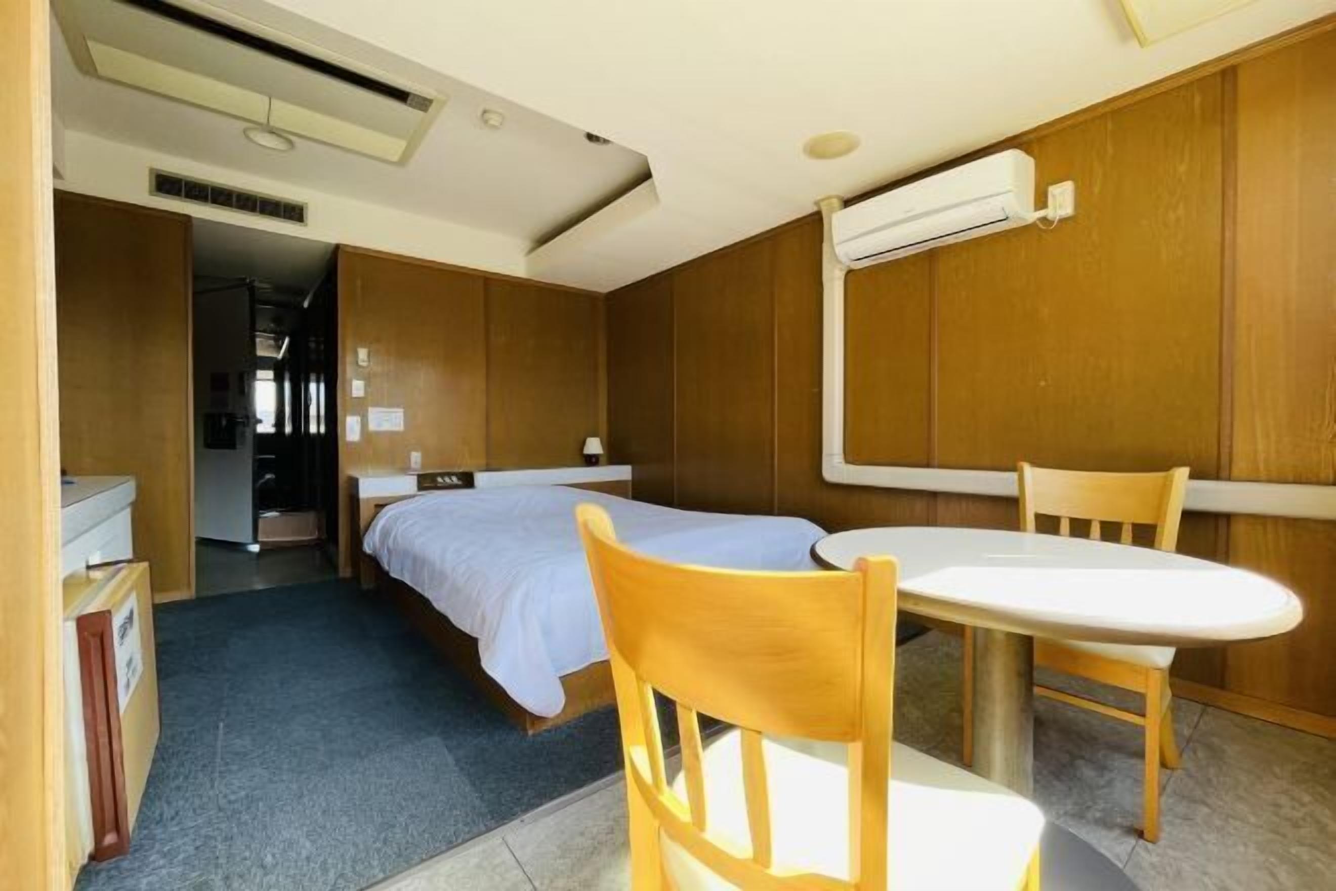 Desk, blackout curtains, free WiFi, bed sheets