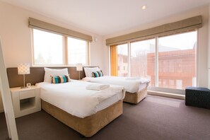 Snow Fox Mori B | 3 bedrooms, in-room safe, iron/ironing board, free WiFi - Snow Fox (Kutchan)