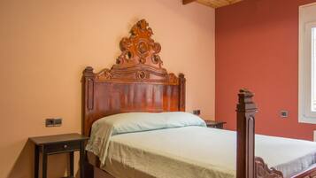 3 dormitorios, cuna de viaje, wifi gratis y ropa de cama