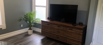 Charming 2 Bedroom Apartment