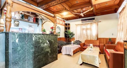 Hotel Gangotri