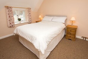 2 間睡房、可攜式嬰兒床、Wi-Fi