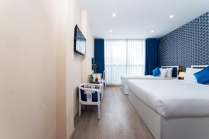 Minibar, individually decorated, desk, free WiFi - Senses Central Hotel (Ho Chi Minh City)