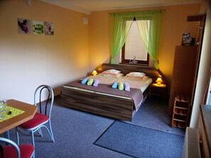 Elite Studio Suite, Garden View (1) | Blackout curtains, free WiFi, bed sheets