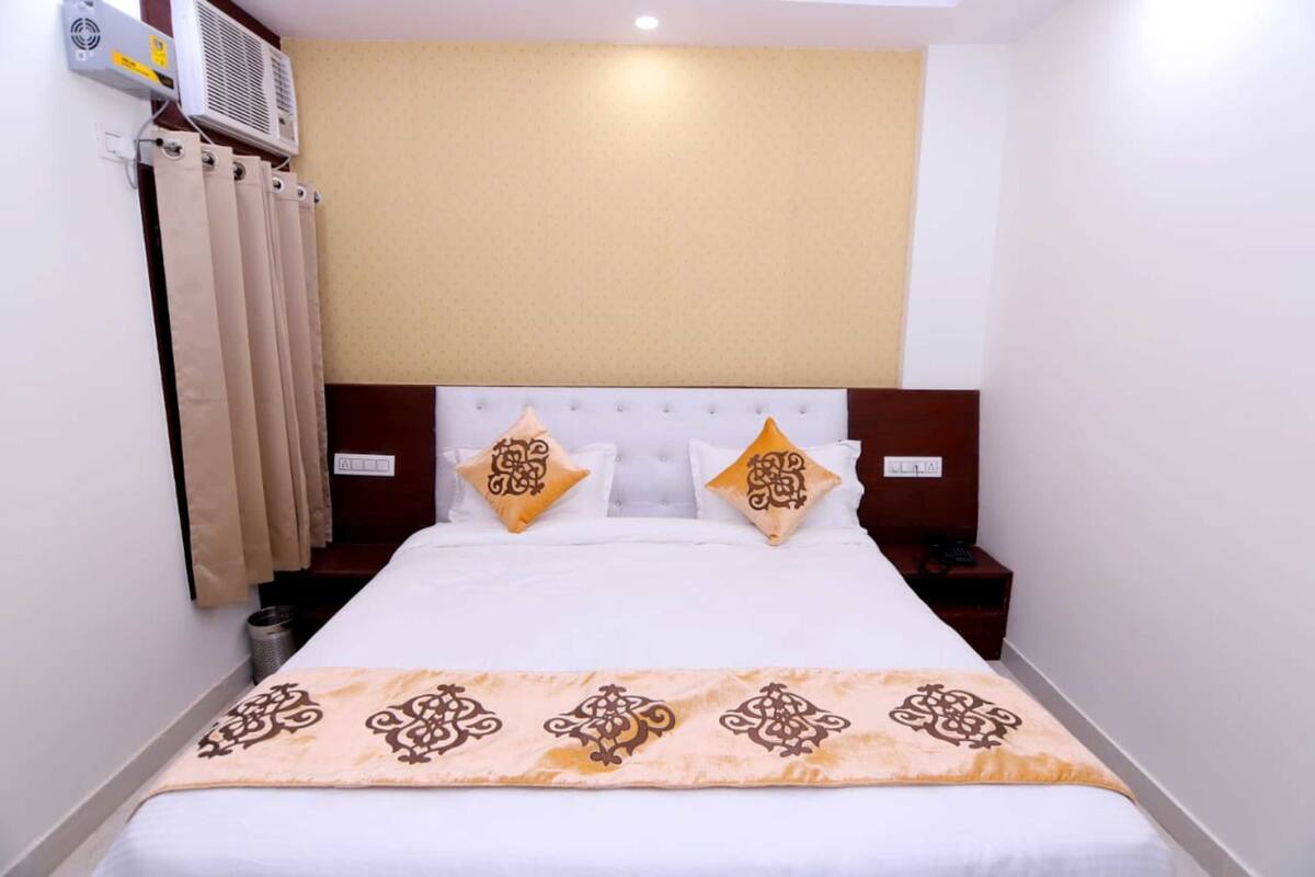 Rollaway beds, free WiFi