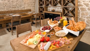 Petit déjeuner buffet compris tous les jours