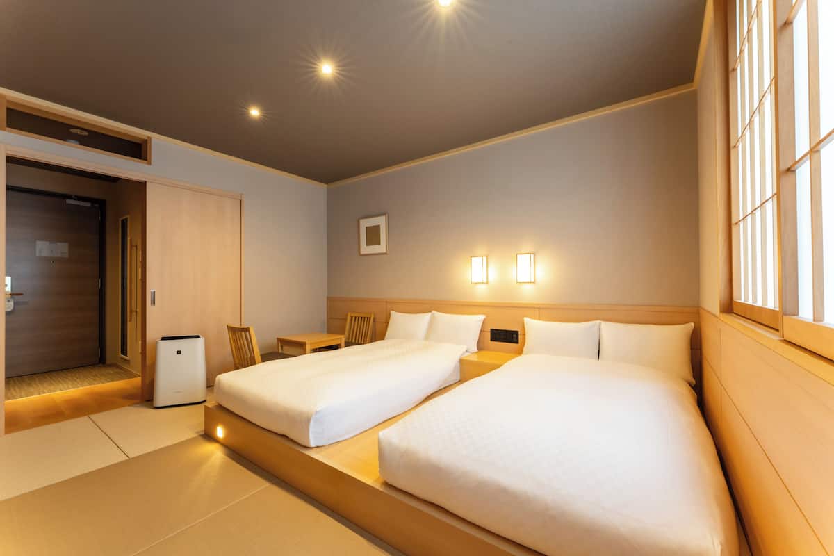 Superior kamer | 1 slaapkamer, donzen dekbedden, een kluis op de kamer, een bureau
