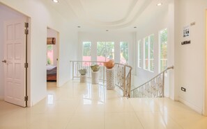 Interior - Villa T4 Bedrooms near Walking Street & Beach ★★★★★ (Pattaya)