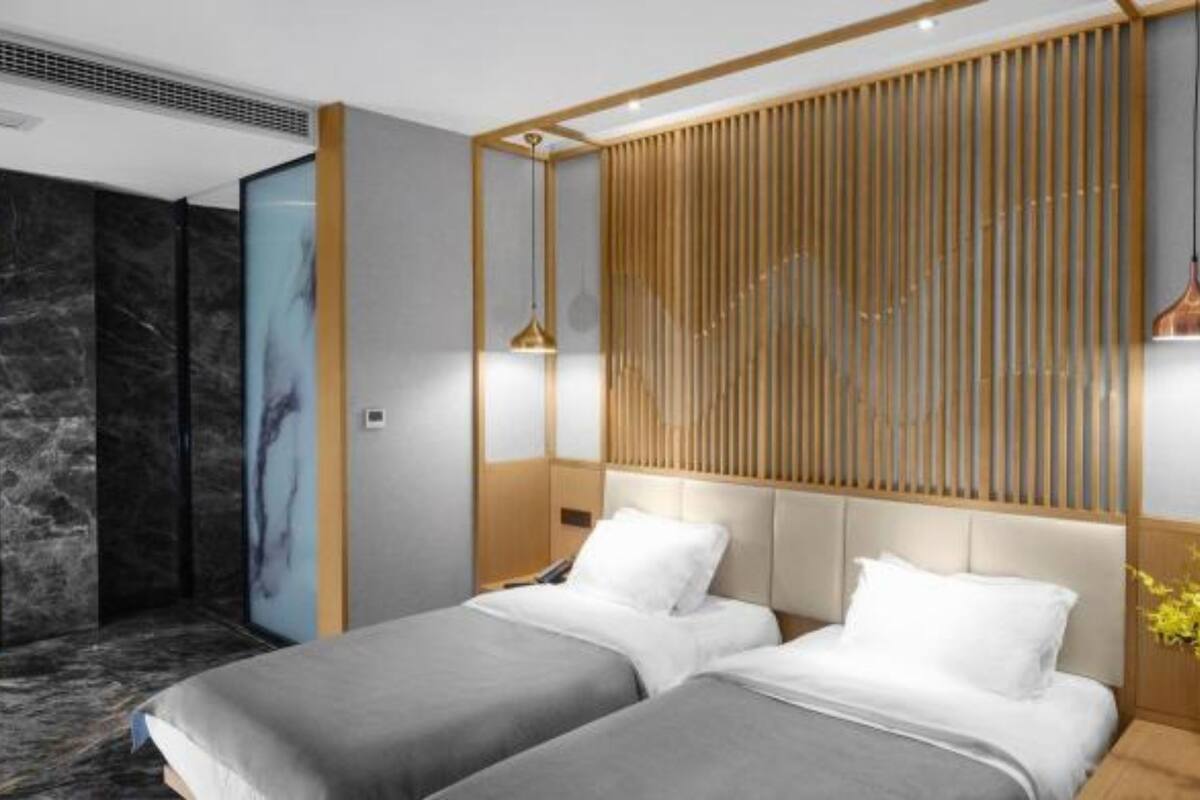Desk, blackout curtains, free WiFi, bed sheets