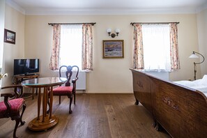 In-room safe, blackout curtains, free WiFi, bed sheets - Pension Sv. Hubertus (Cesky Krumlov)