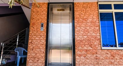 OYO 33005 Jkr Residency