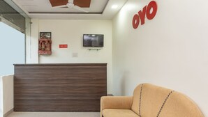 Reception - OYO 26904 Hotel Manjulam Regency (Indore)