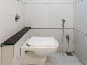 Bathroom - OYO 23334 Hotel King's Fort (Durg)