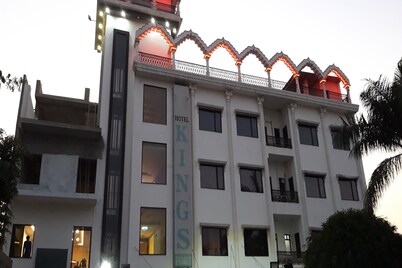 OYO 23334 国王堡酒店