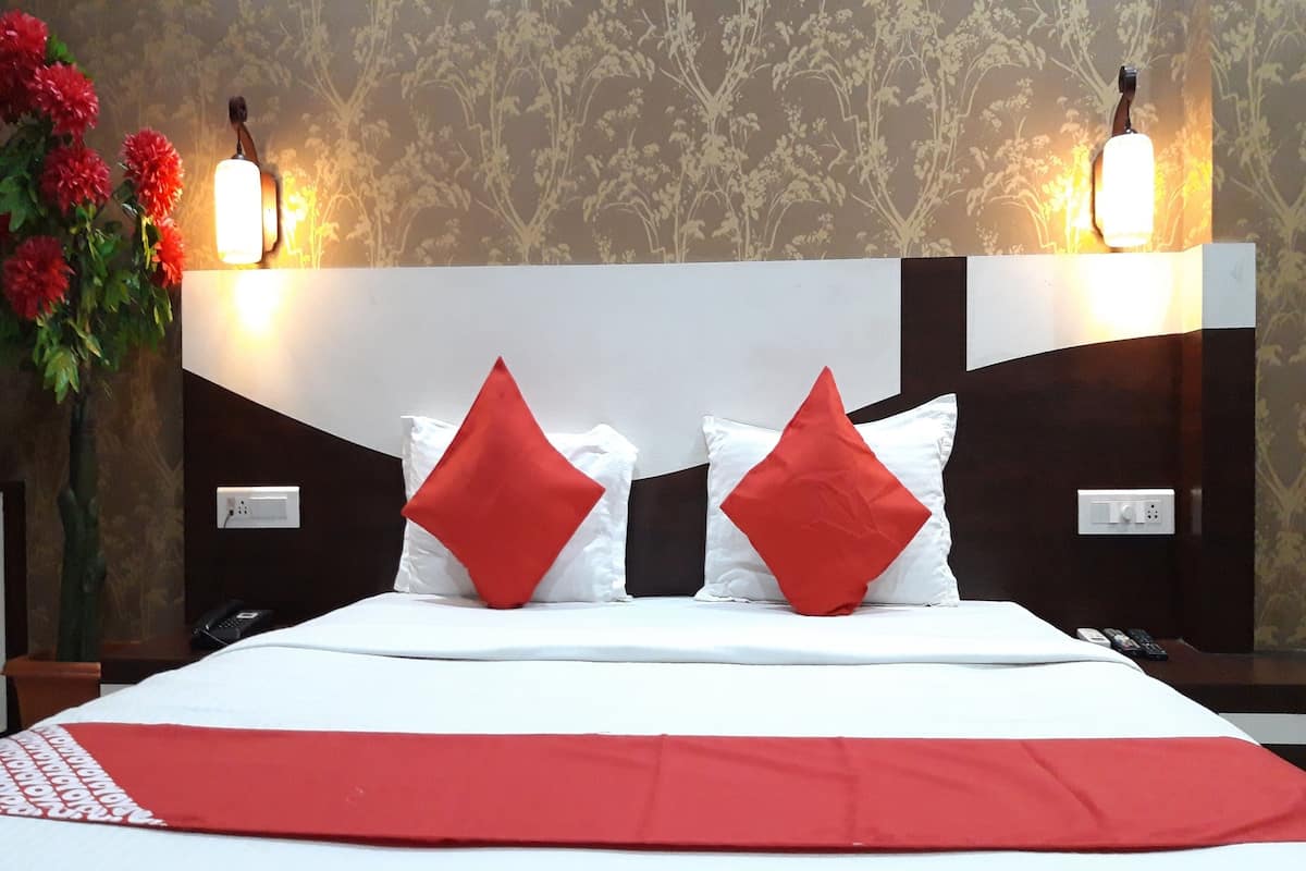 Double or Twin Room | WiFi (free)