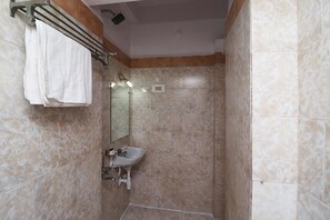 Bathroom - OYO 28734 Parakh Palace (Durg)
