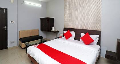 OYO 28734 Parakh Palace